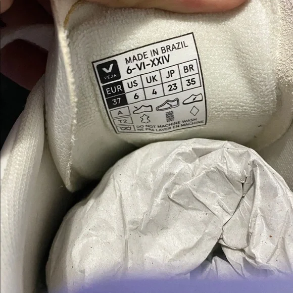 Veja Men's White and Cream Sneakers - Picture 2 of 2